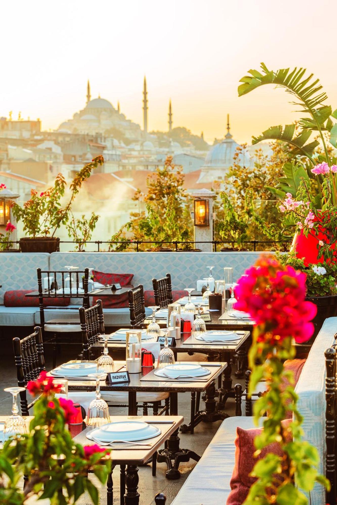 Neorion Hotel - Special Class Истанбул Екстериор снимка