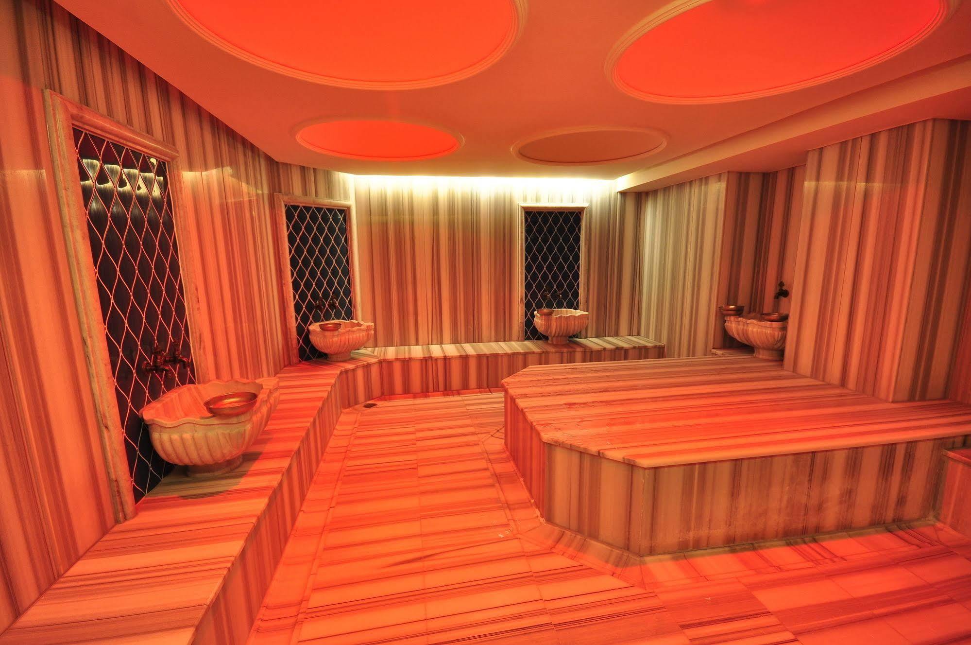 Neorion Hotel - Special Class Истанбул Екстериор снимка
